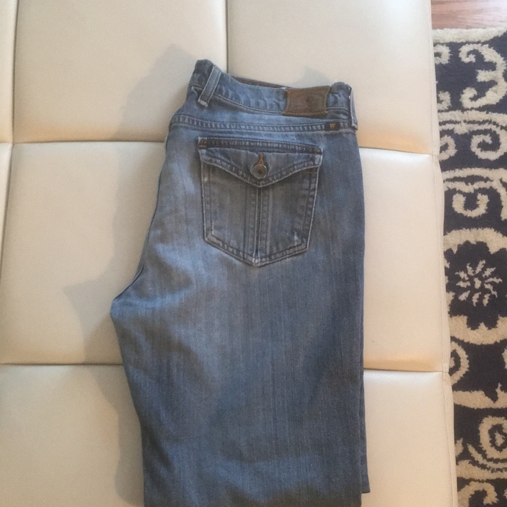 🌺Lucky Brand Cropped “Sweet & Straight”